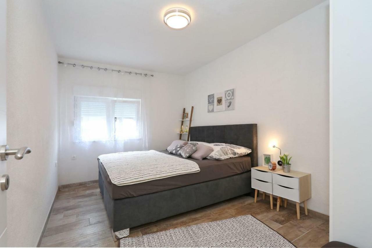 Malu Vir Apartment Exterior foto
