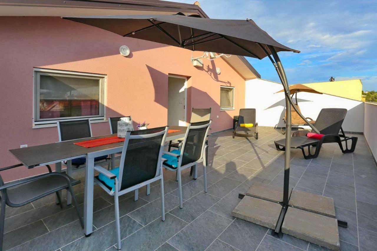 Malu Vir Apartment Exterior foto